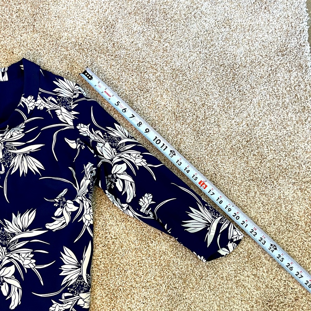 Escada 100% Silk Print Dress in Size 40 - Picture 6 of 9